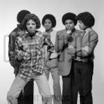 03-02-1979 Jackson 5, Michael, Jermaine, Marlon, Jackie and Tito Jackson at studio in Amsterdam, The Netherlands.

[keywords]Black & White Image, Posed[/keywords]
